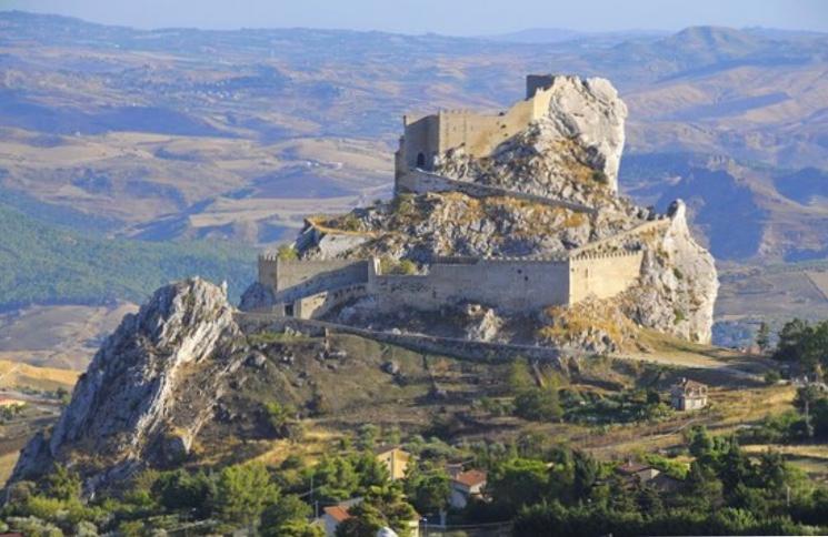 Castello di Mussumeli (Cl), dopo 14 anni il progetto di messa in sicurezza