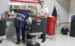 Parrucchiere abusivo Partinico