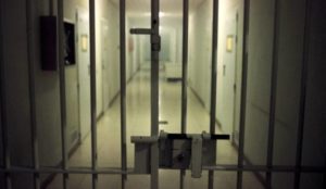 Carceri siciliane, a Messina un bambino di 18 mesi vive in cella con la madre