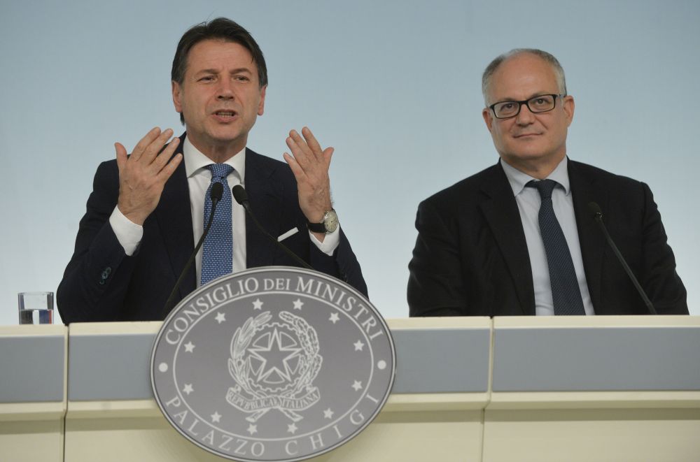 Manovra, Conte: “Accordo completo, slittano plastic e sugar tax”