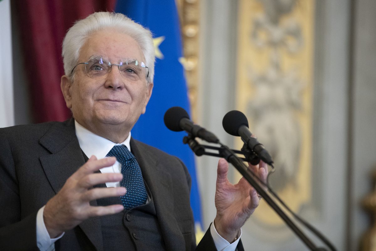 Mattarella: “Evasione fiscale indecente, è un problema culturale”