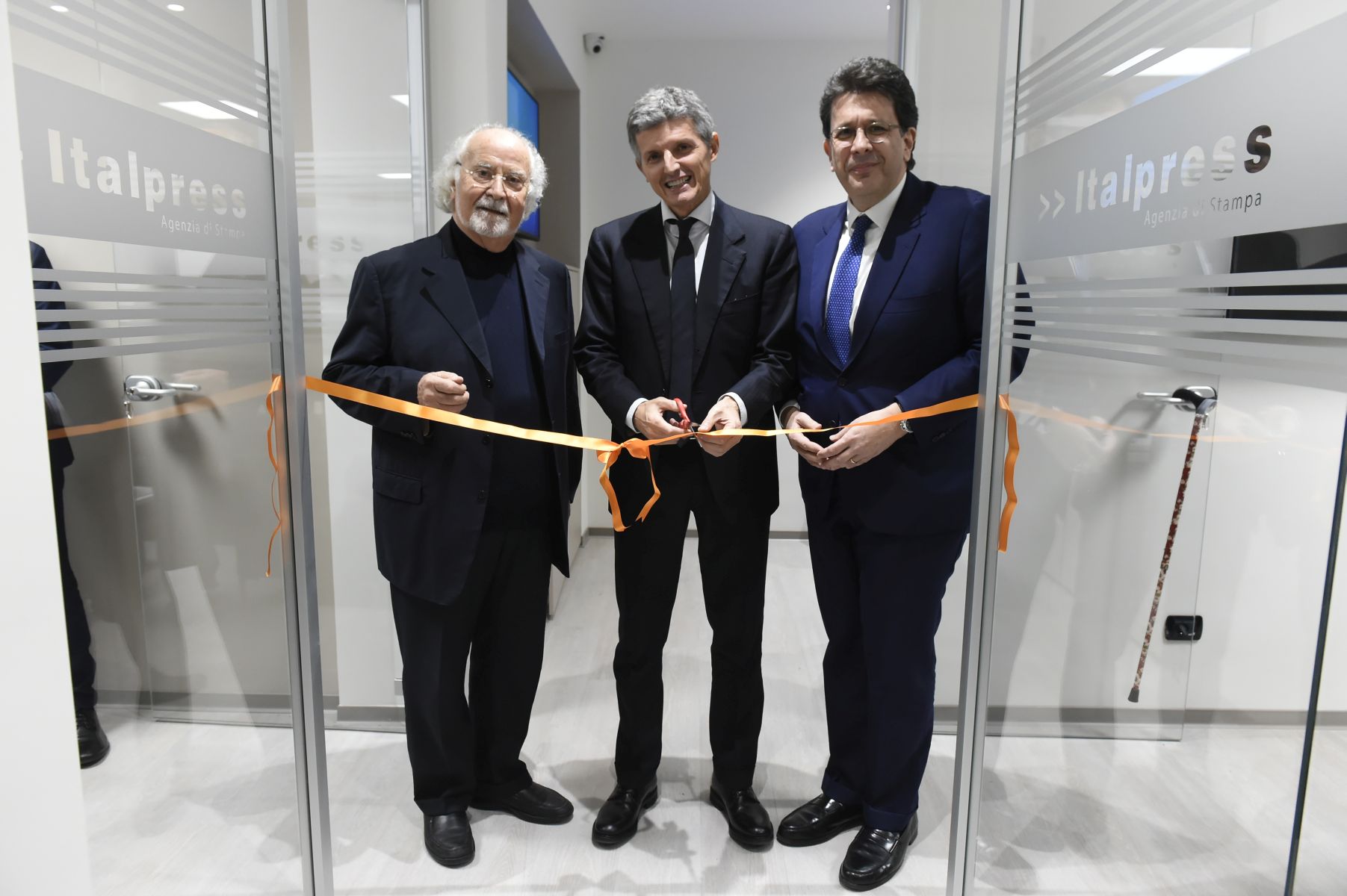 Editoria, Mattarella: “Trasformeremo la crisi in una opportunità”