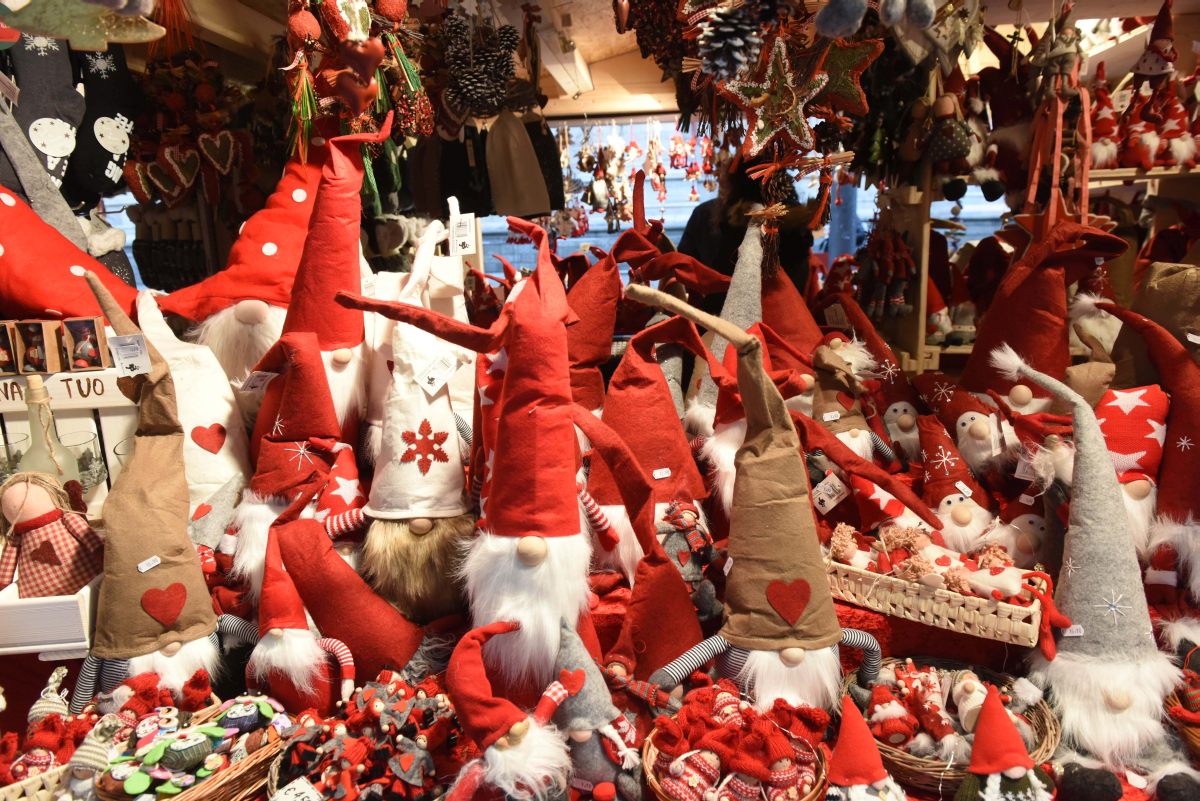 170 euro la spesa media degli italiani per i regali di Natale