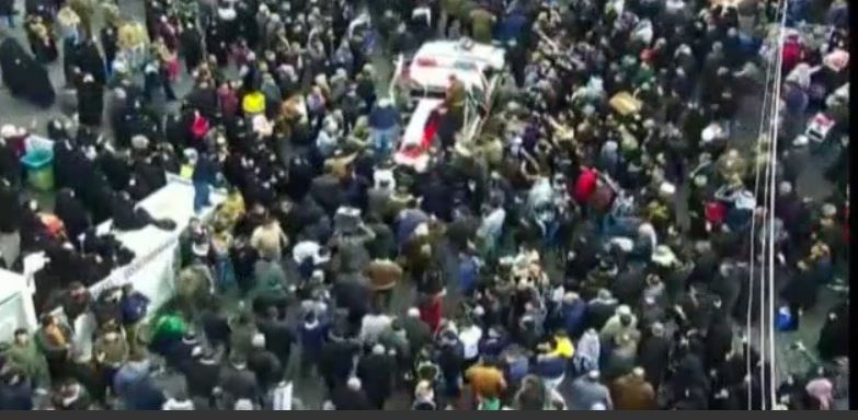 A Bagdad i funerali di Soleimani, Pompeo: “Alleati Ue non così d’aiuto”