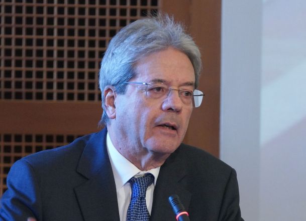 Gentiloni: “UE diventi protagonista o saremo impotenti di fronte a crisi”