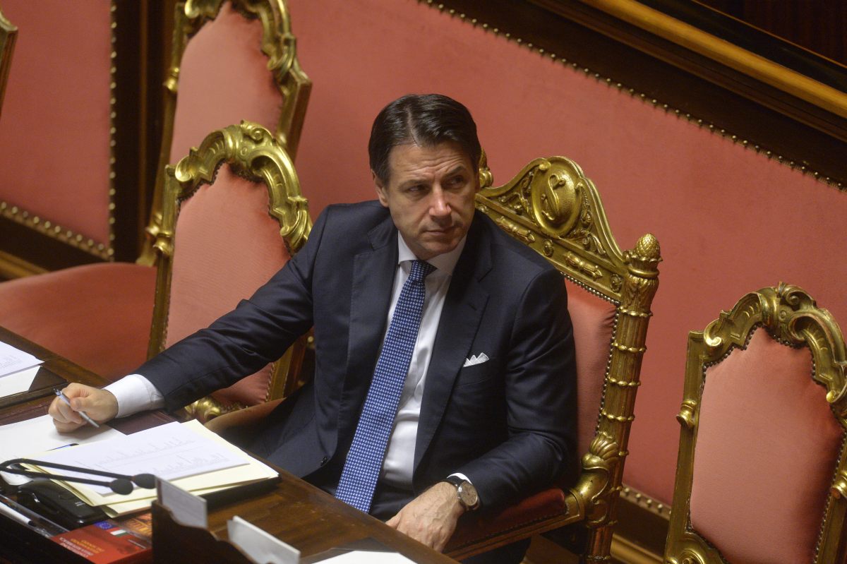 Conte: “Italia coerente sulla Libia, dialoghiamo con tutti”
