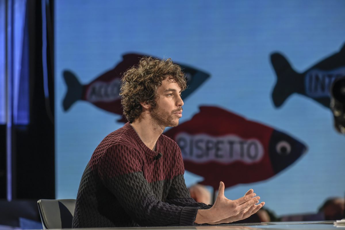 Sardine, Santori: “Zingaretti fa bene e a offrire approdo”