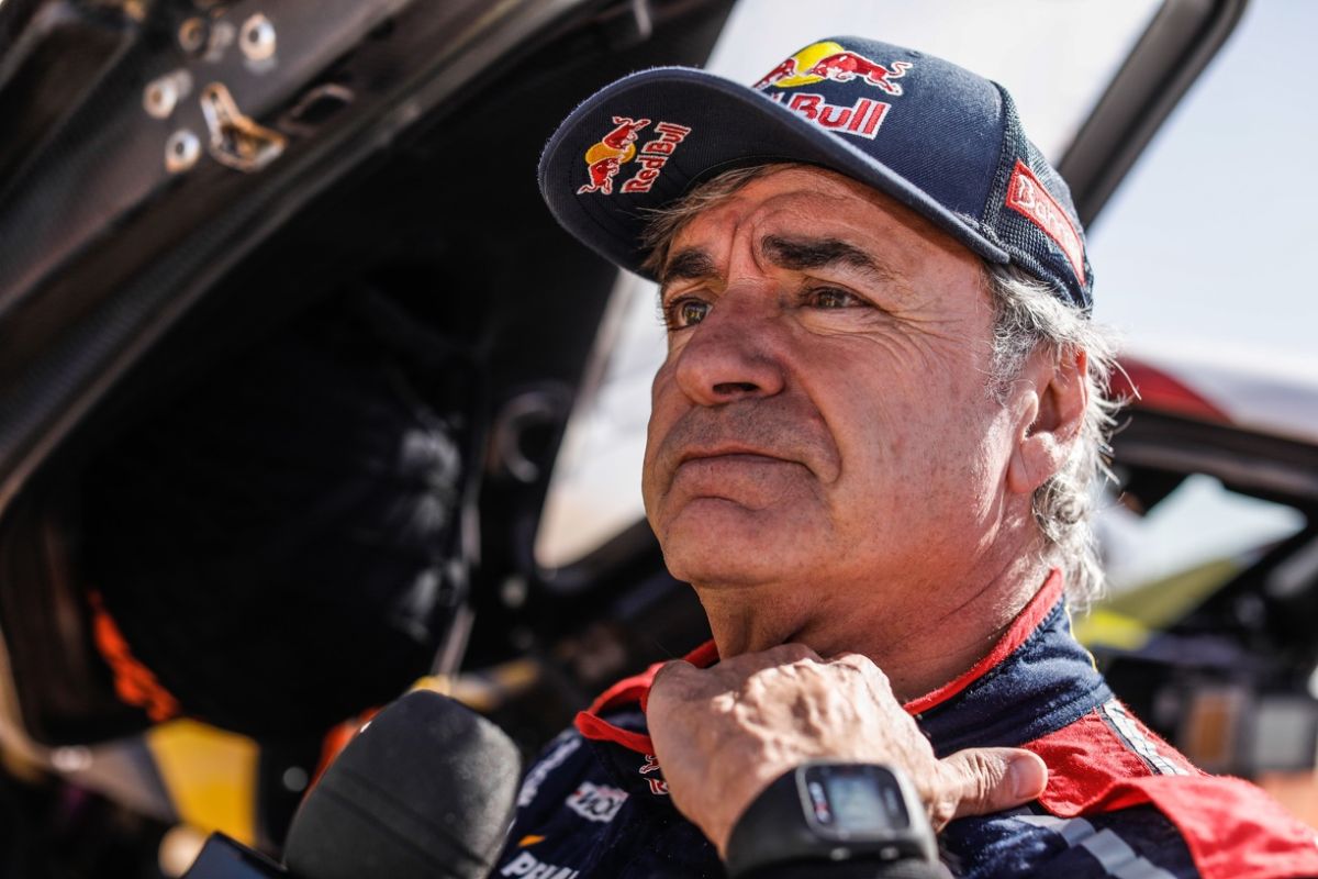 Carlos Sainz vince a 57 anni la sua terza Dakar