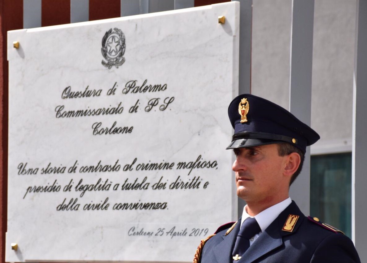 Busto imbrattato a Corleone, identificati gli autori del gesto