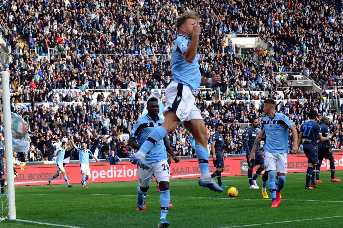 Show Lazio contro la Spal, frenano Atalanta e Milan