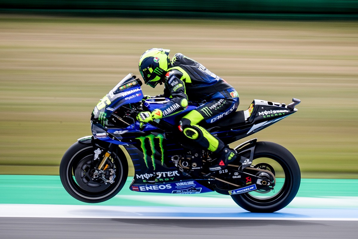 Presentata la nuova M1, Rossi “La Yamaha mi ha rispettato”