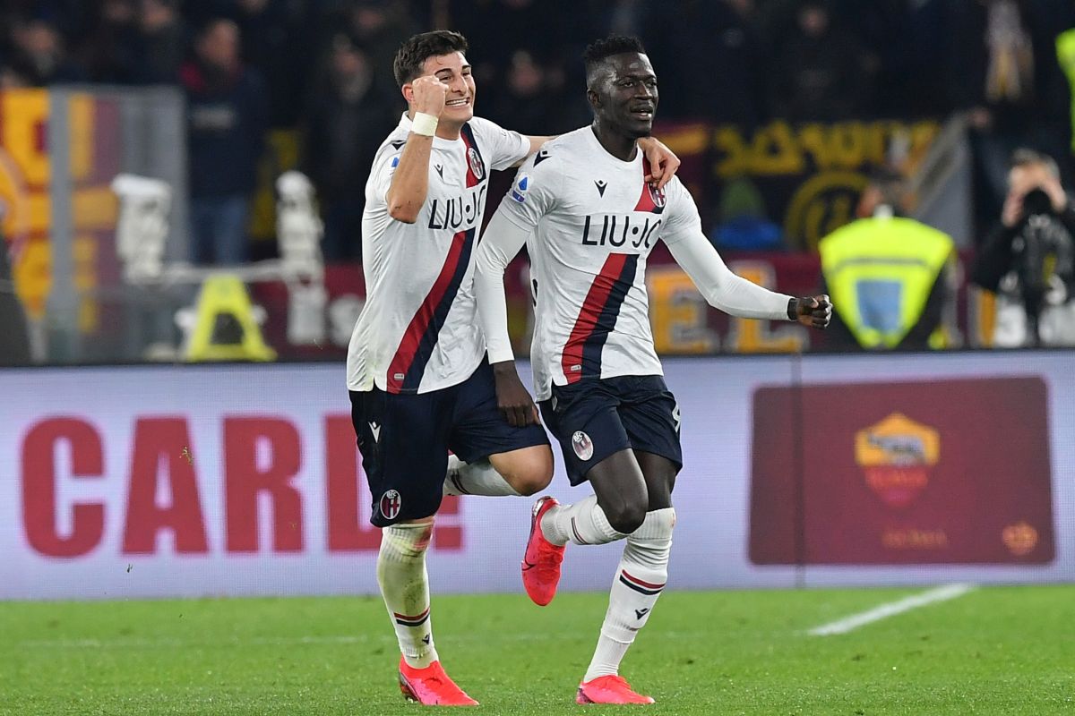 Roma ko in dieci, Bologna vince 3-2 all’Olimpico