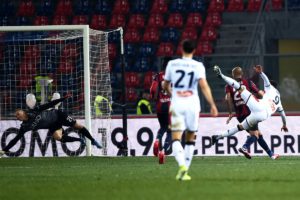 BOLOGNA (ITALPRESS) - Il Genoa conquista tre punti fondamentali in chiave salvezza e risponde al...