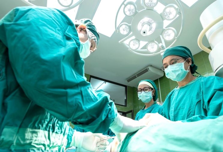 A Bologna la prima operazione al mondo con la realta’ aumentata