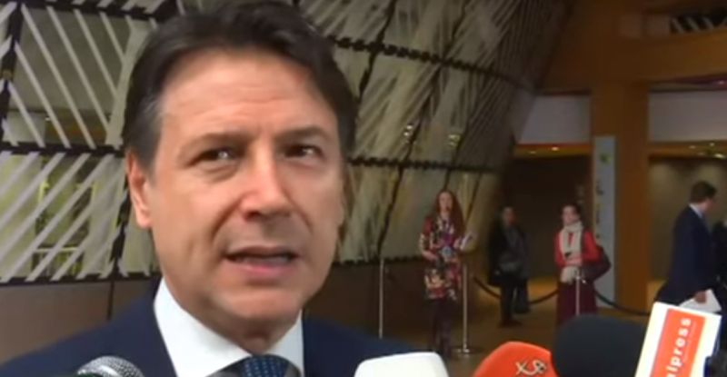 Governo, Conte “Sarebbe improprio se cercassi altre maggioranze”