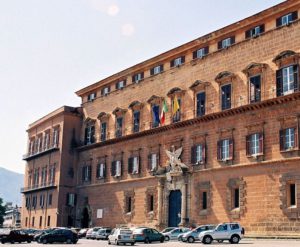PALERMO (ITALPRESS) - L'Assemblea regionale siciliana dopo la notizia del primo caso di contagio da...