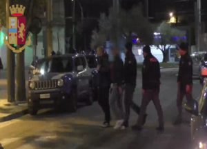 LECCE (ITALPRESS) - Operazione antimafia della polizia di Stato in Puglia. Gli agenti hanno eseguito...