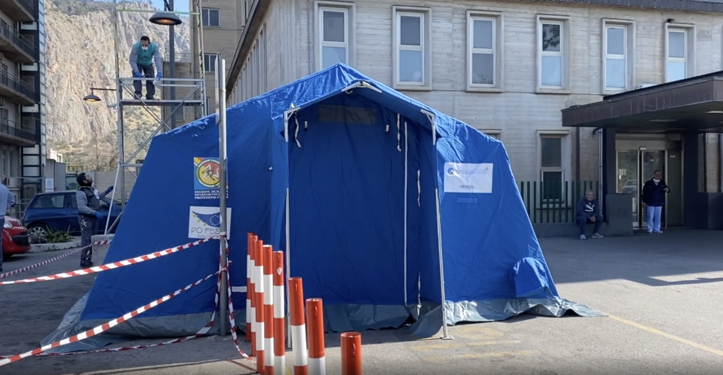 Allarme Coronavirus, tende per il triage negli ospedali di Palermo