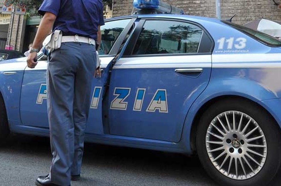 Furto di gioielli: denunciata una colf e un gestore Compro oro