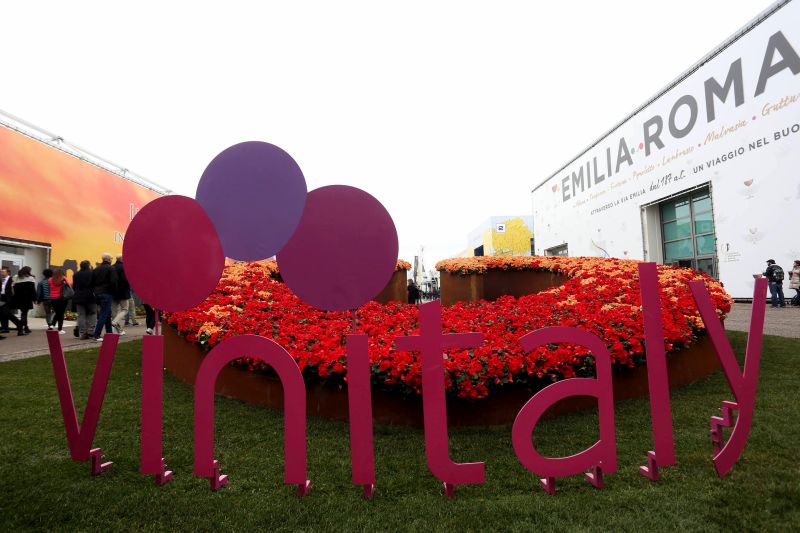 Il Vinitaly si svolgera’ dal 14 al 17 giugno