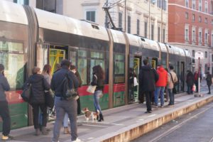 ROMA (ITALPRESS) - "Il trasporto pubblico locale e regionale e' tra i settori piu' colpiti...