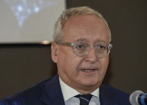 ROMA (ITALPRESS) - "Una lunga notte quella che ha portato Confapi all'accordo sul protocollo di...