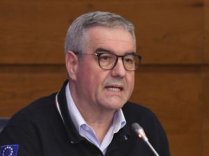 ROMA (ITALPRESS) - "Il numero dei contagi di oggi e' 2.795. Il totale dei positivi e' 17.750, di...