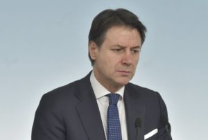 ROMA (ITALPRESS) - "'O mia bela Madunina', 'Napul'e'', 'Roma Capoccia', 'Ciuri Ciuri'. Da Nord a...