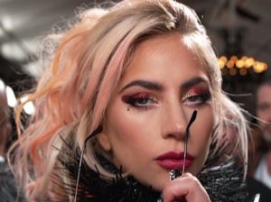 MILANO (ITALPRESS) - Lady Gaga in autoisolamento. La cantante, via Instagram, ha riferito che...