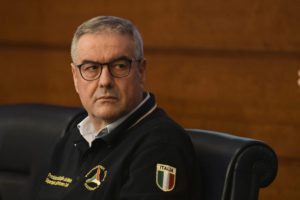 ROMA (ITALPRESS) - "Registriamo un incremento di 2.989, il numero delle persone positive...