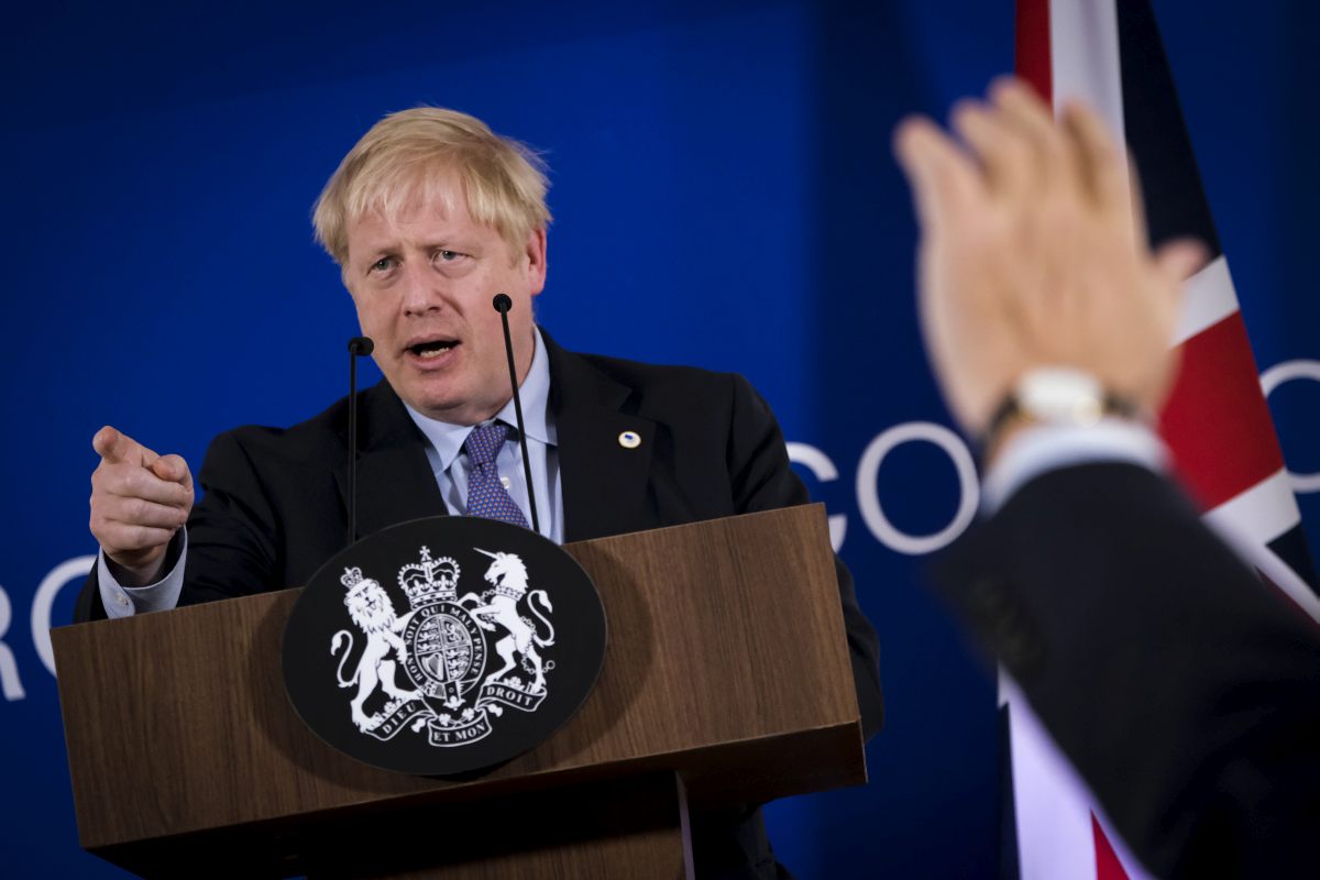 Coronavirus, Johnson “Dobbiamo agire come un Governo in guerra”