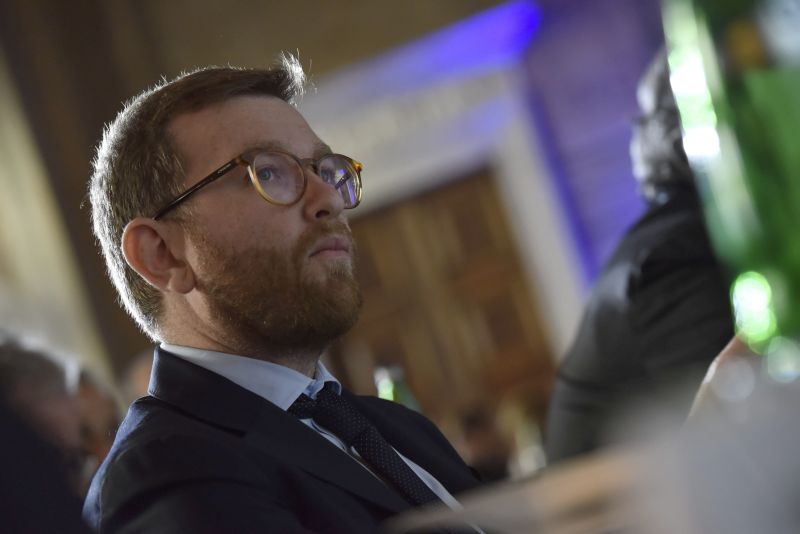 Coronavirus, Provenzano “Indispensabile migliorare reddito cittadinanza”