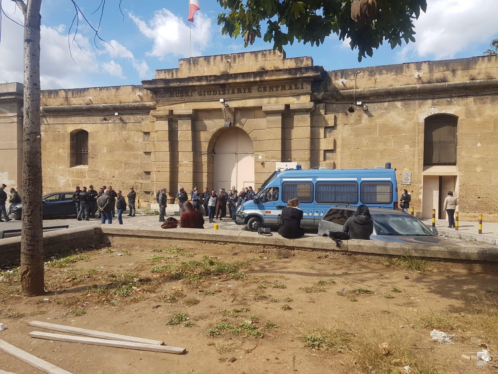 Emergenza carceri, la denuncia del sindacato polizia penitenziaria