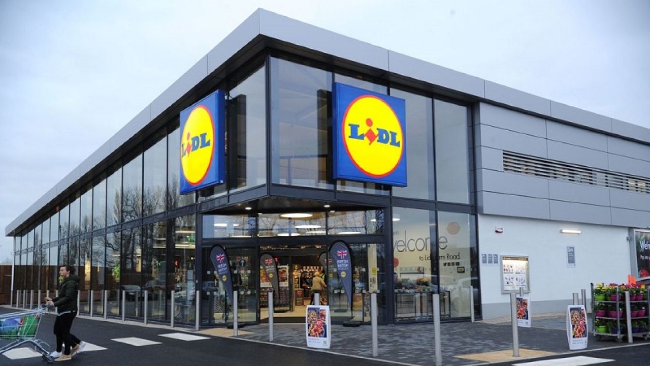 Spesa senza pagare alla Lidl di Palermo: interviene la polizia