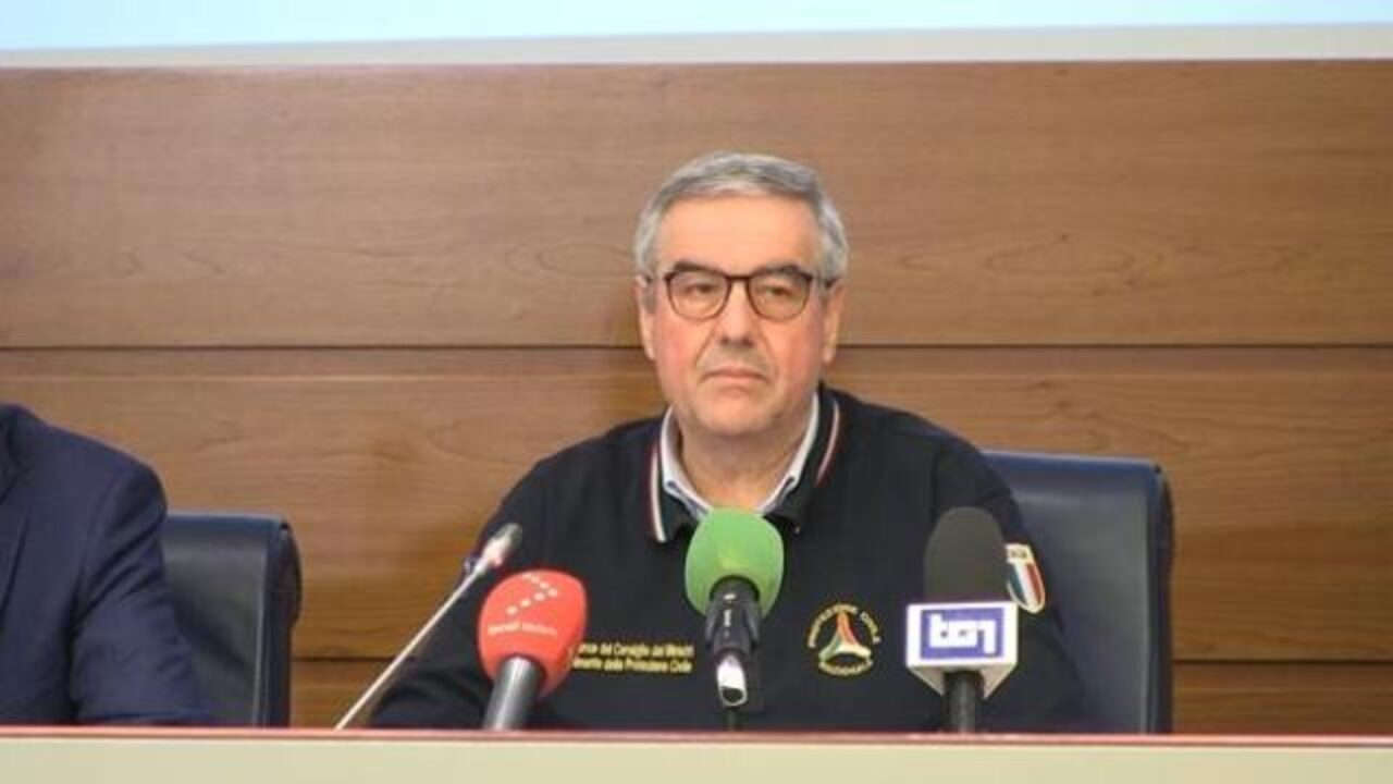 Dati nazionali Coronavirus oggi, calano nettamente i nuovi contagi