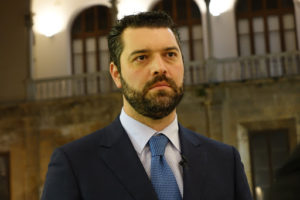 De Luca (M5S)