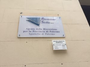 Dipendente di Riscossione Sicilia arrestata