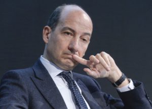 ROMA (ITALPRESS) - Una garanzia statale per i Comuni con l'obiettivo di rinviare le imposte locali e...