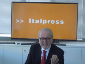 REGGIO CALABRIA (ITALPRESS) - La Reggina paghera' interamente gli stipendi ai propri giocatori. Lo...