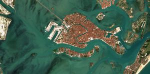 ROMA (ITALPRESS) - Alfonso Pecoraro Scanio, presidente della Fondazione UniVerde, e Roberto...