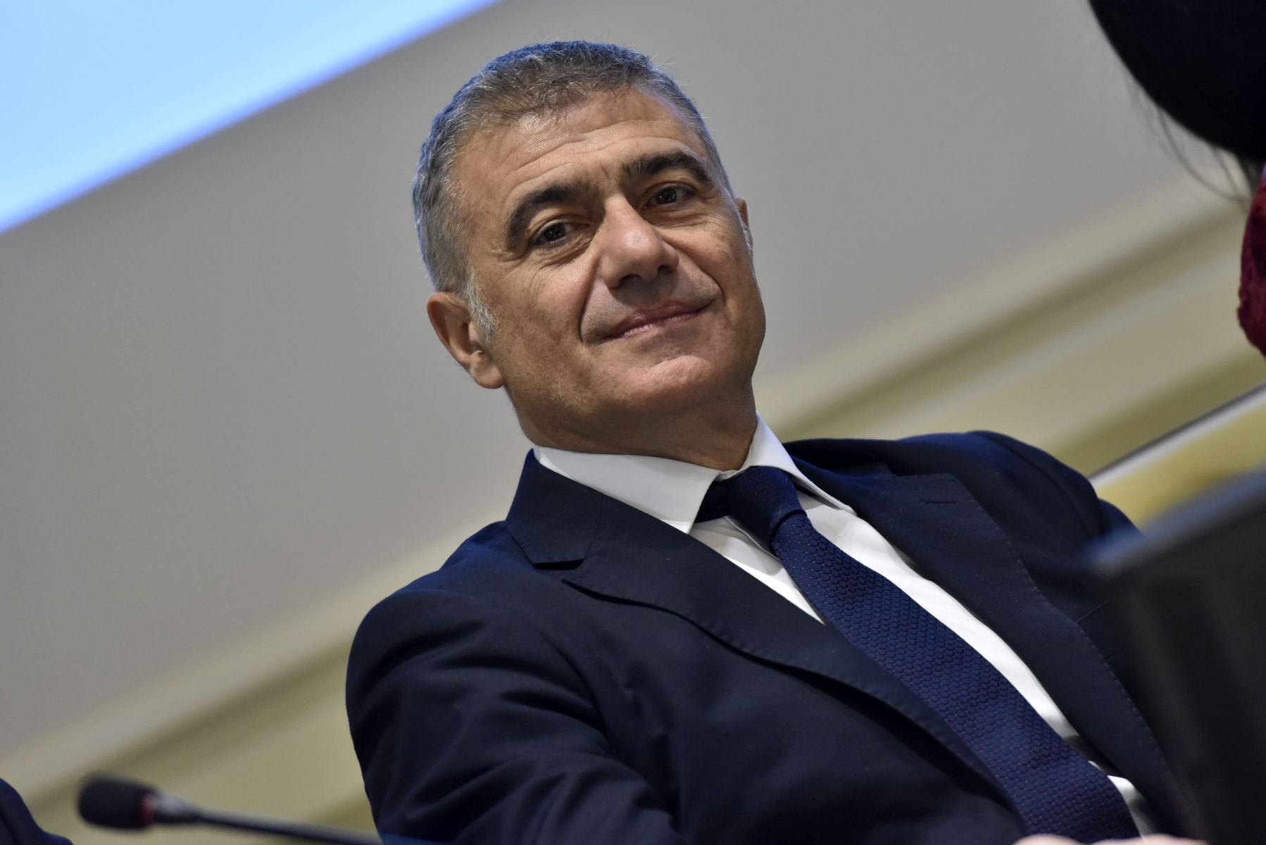 Coronavirus, Pecoraro Scanio: “Aria inquinata aumenta il contagio”