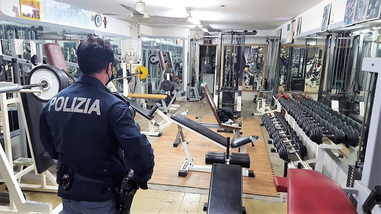 Palestra abusiva a Brancaccio, sanzionati il titolare e due clienti