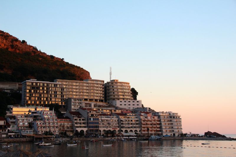 Intesa Sanpaolo, 2 miliardi per le imprese del turismo