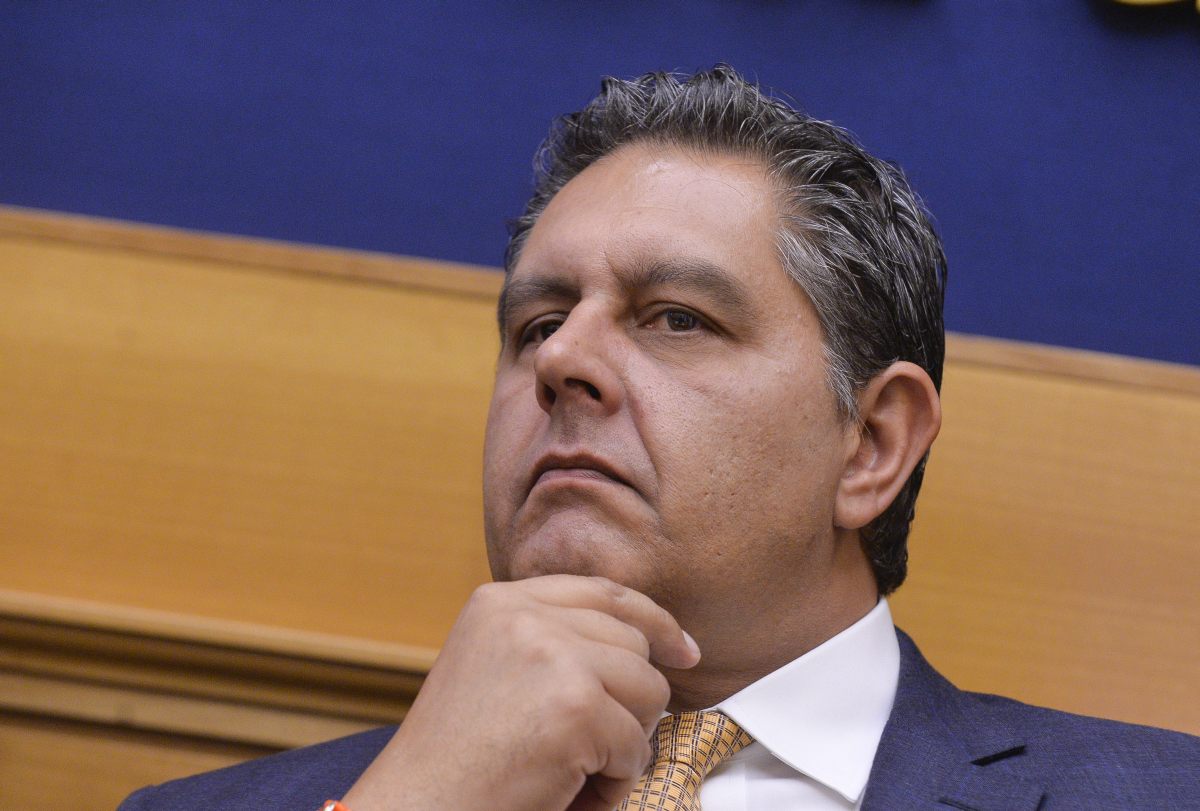 Le Regioni al Governo: “Anticipare all’11 maggio il via libera ai negozi”