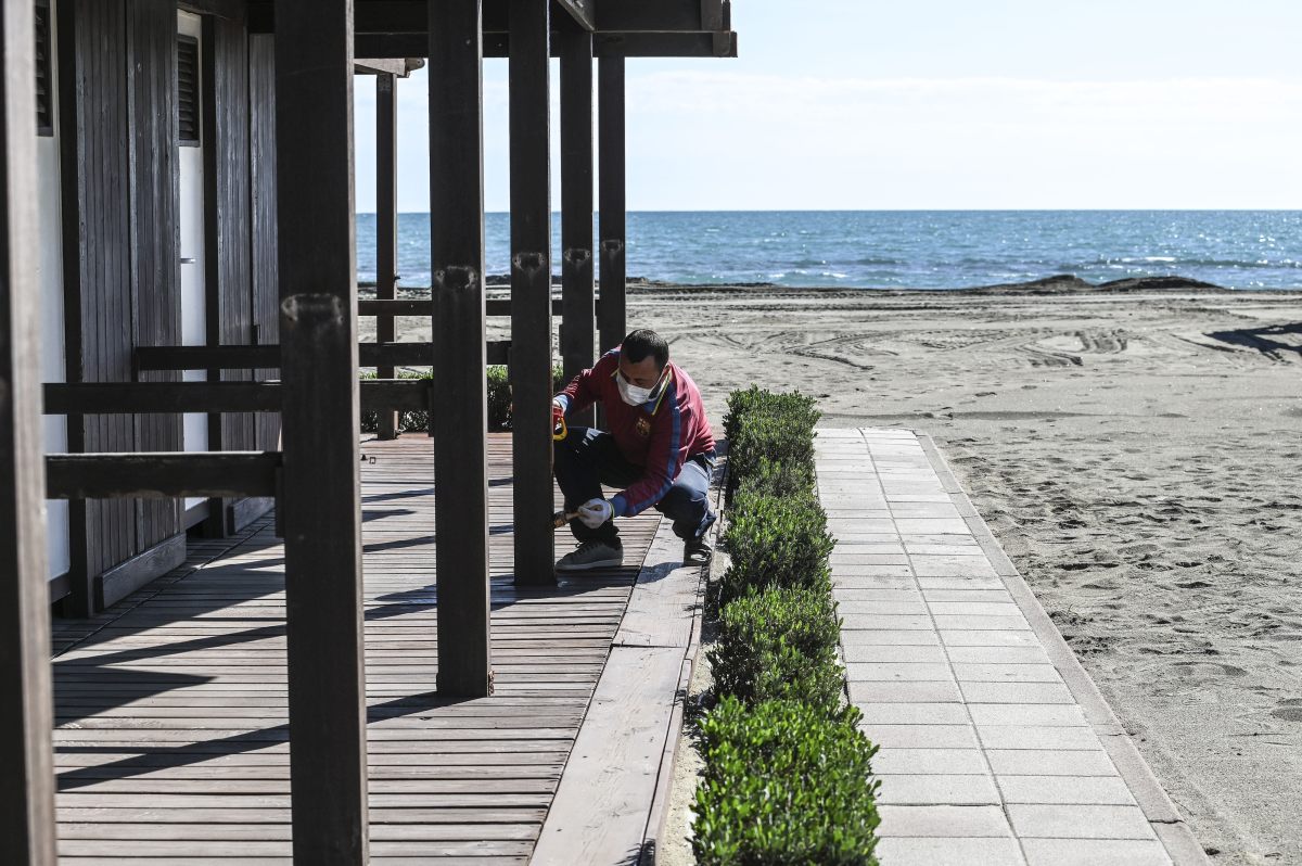 Fase 2, da Inail e Iss linee guida per ristoranti e spiagge