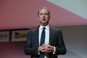 SAN DONATO MILANESE (ITALPRESS) - Snam ha pubblicato la quattordicesima edizione del proprio report...