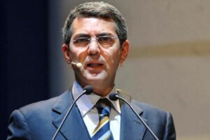 ROMA (ITALPRESS) - E' morto, all'eta' di 66 anni, il giornalista del Tg2 Sandro Petrone. Nato a...