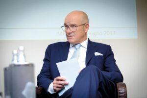 ROMA (ITALPRESS) - Per rilanciare l'economia italiana, dopo l'emergenza sanitaria che ha colpito il...