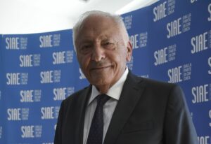 ROMA (ITALPRESS) - A 24 ore dal lancio, la petizione della Societa' Italiana degli Autori ed Editori...