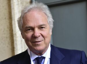 ROMA (ITALPRESS) - "Dobbiamo combattere questo mostro creando fiducia e lavoro". E' la ricetta...